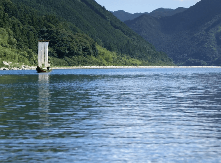 世界遺産”熊野川”を船旅